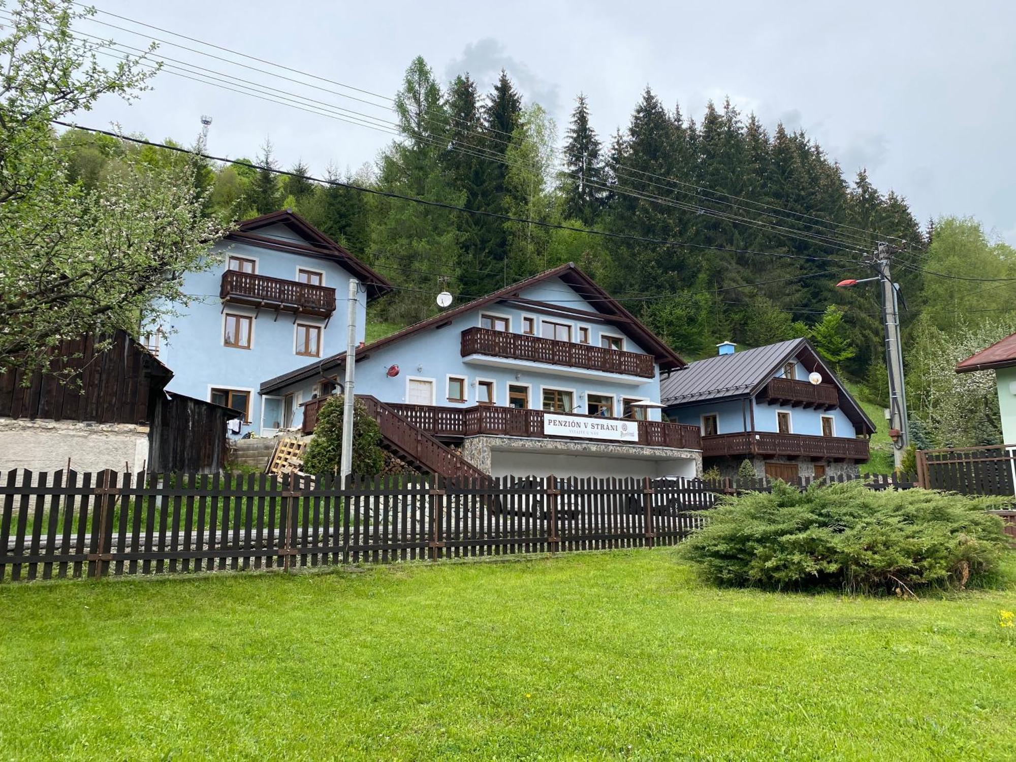 Domcek V Strani Villa Mýto pod Ďumbierom Kültér fotó